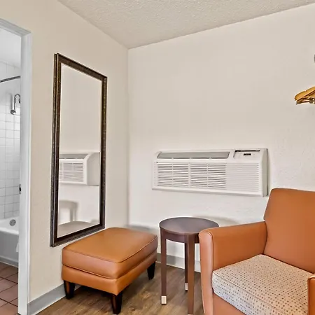 Travelodge By Wyndham Page, View Of Lake Powell Exterior photo