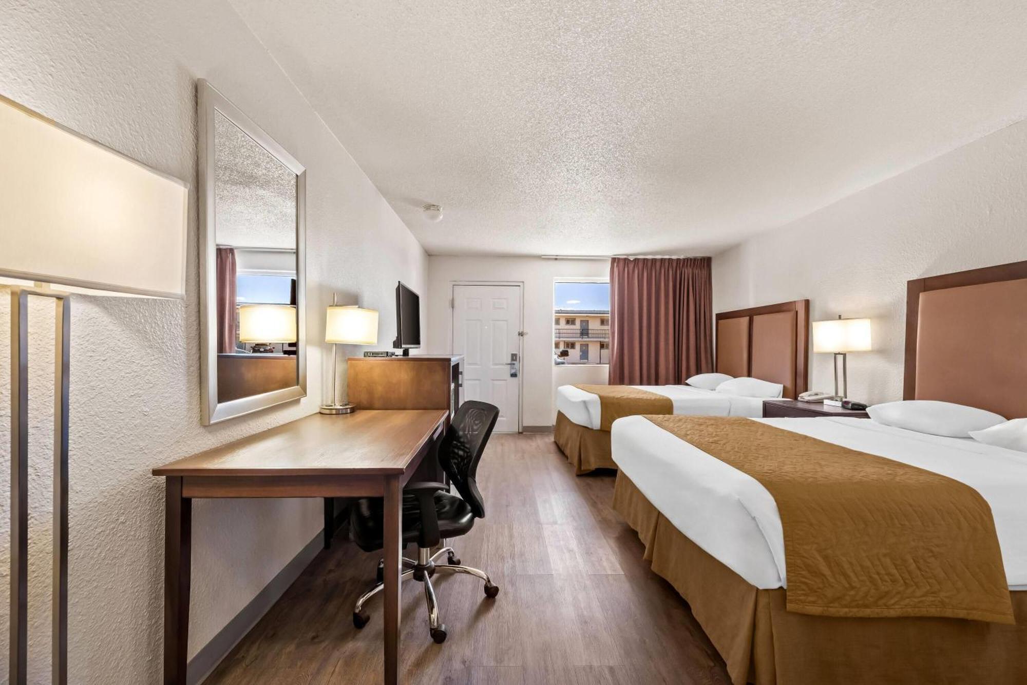Travelodge By Wyndham Page, View Of Powell 2* Page