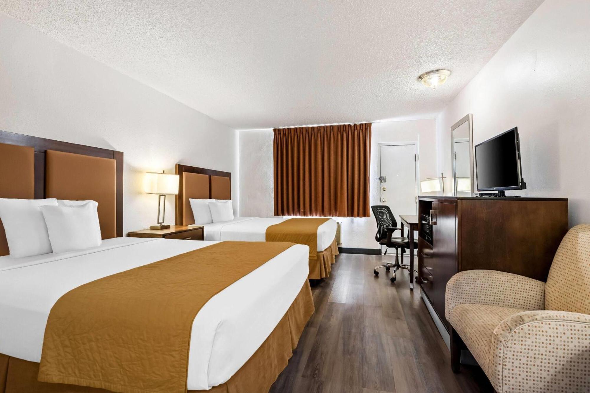 Travelodge By Wyndham Page, View Of Powell Motel 2*
