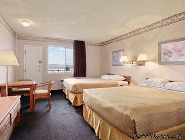 Motel Travelodge By Wyndham Page, View Of Powell 2*