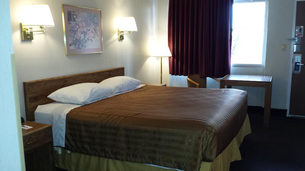 Travelodge By Wyndham Page, View Of Powell Page